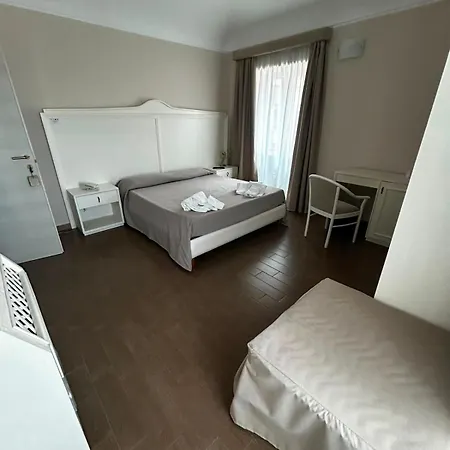 Sant'anna Hotel 3*